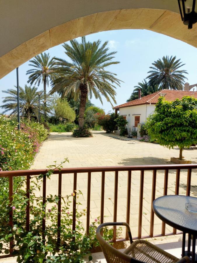 Golden Palms Guest House&Cafe Famagusta  Eksteriør billede