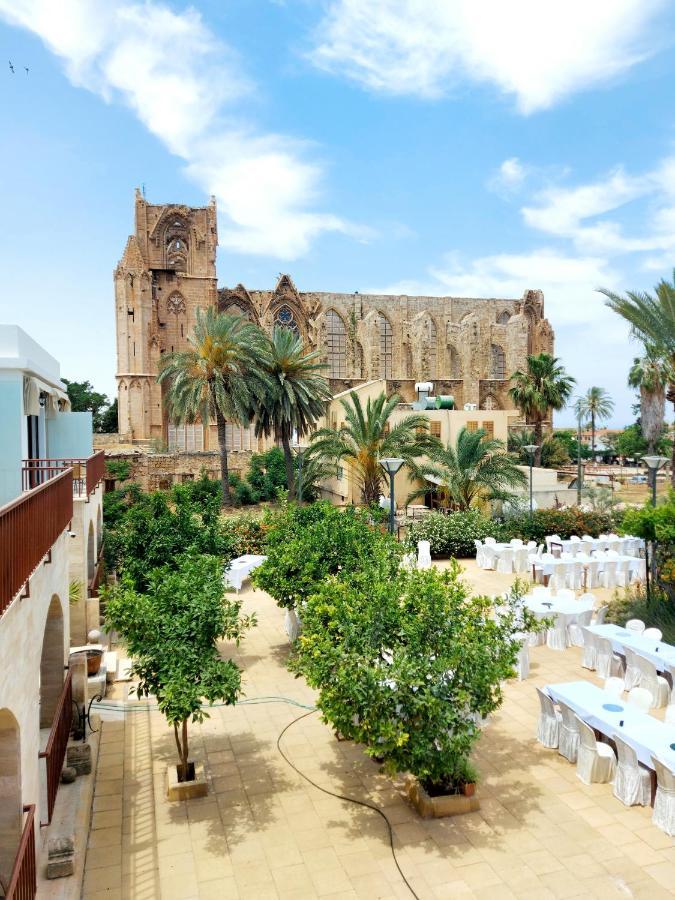 Golden Palms Guest House&Cafe Famagusta  Eksteriør billede
